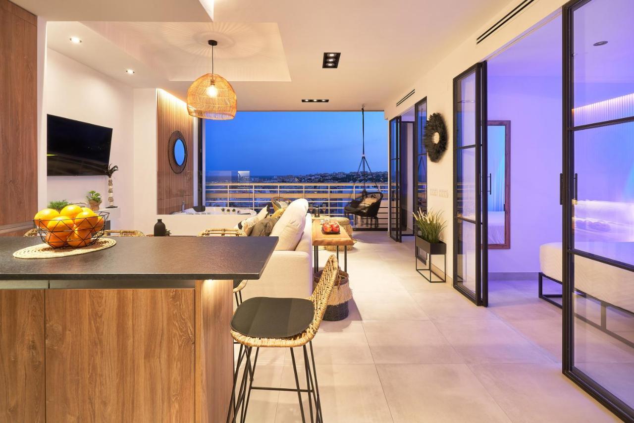 Pura Vida Luxury Apartment With Jacuzzi Τορρεμολίνος Εξωτερικό φωτογραφία