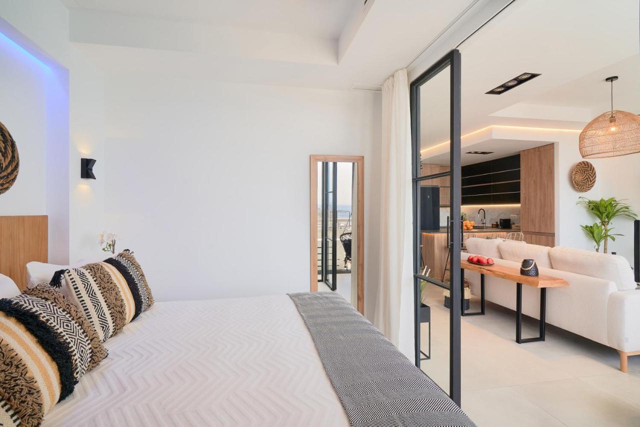 Pura Vida Luxury Apartment With Jacuzzi Τορρεμολίνος Εξωτερικό φωτογραφία